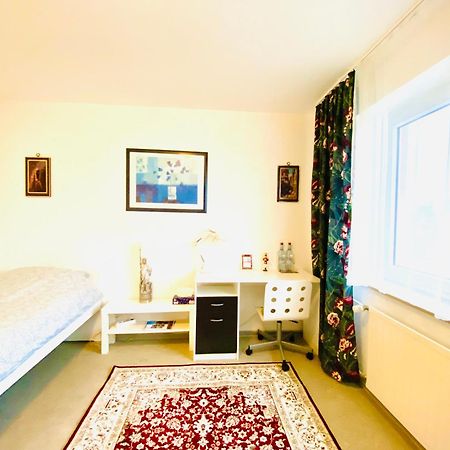 Welcome To Messe!-Two-Bedroom Apartment&Balcony ฮันโนเวอร์ ภายนอก รูปภาพ