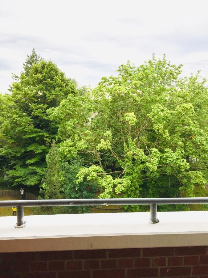 Welcome To Messe!-Two-Bedroom Apartment&Balcony ฮันโนเวอร์ ภายนอก รูปภาพ