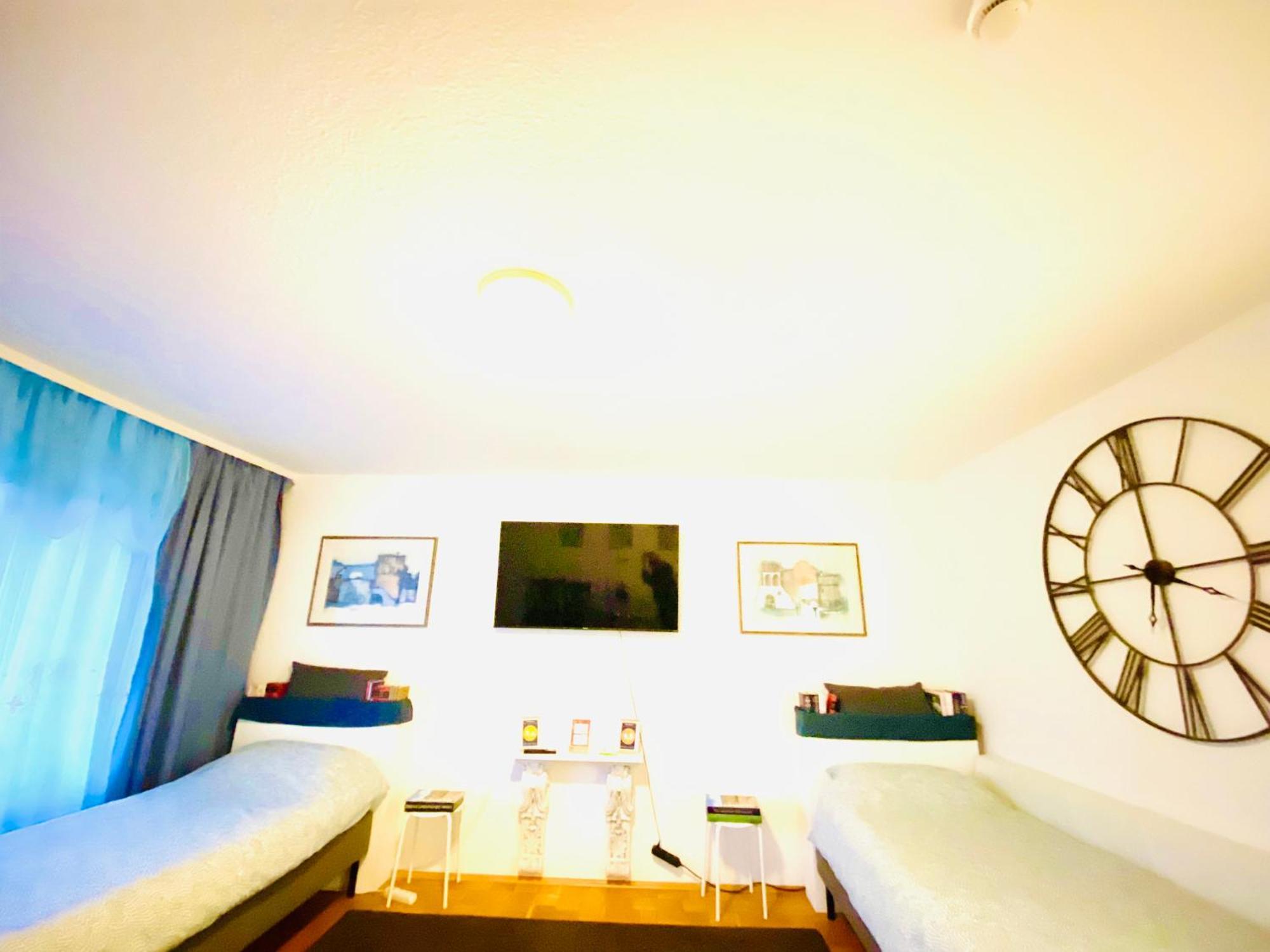 Welcome To Messe!-Two-Bedroom Apartment&Balcony ฮันโนเวอร์ ภายนอก รูปภาพ