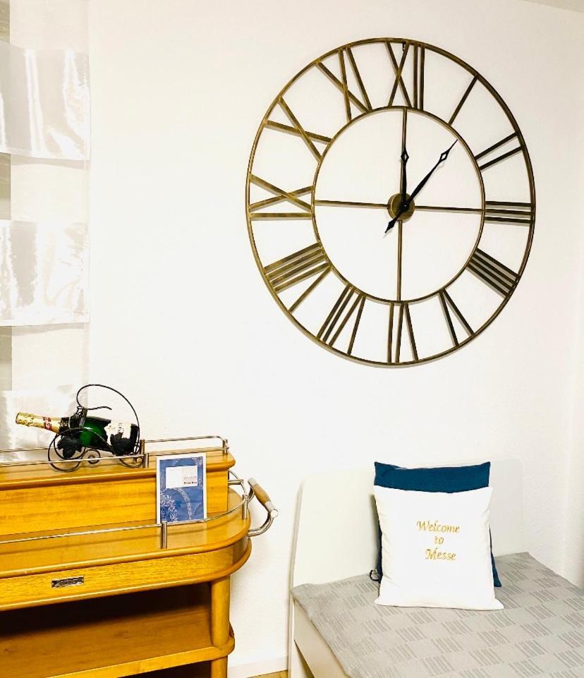 Welcome To Messe!-Two-Bedroom Apartment&Balcony ฮันโนเวอร์ ภายนอก รูปภาพ